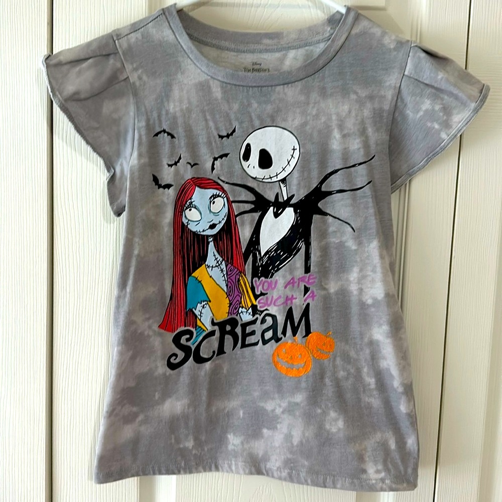 Girl’s Nightmare Before Christmas tee - L(10/12)